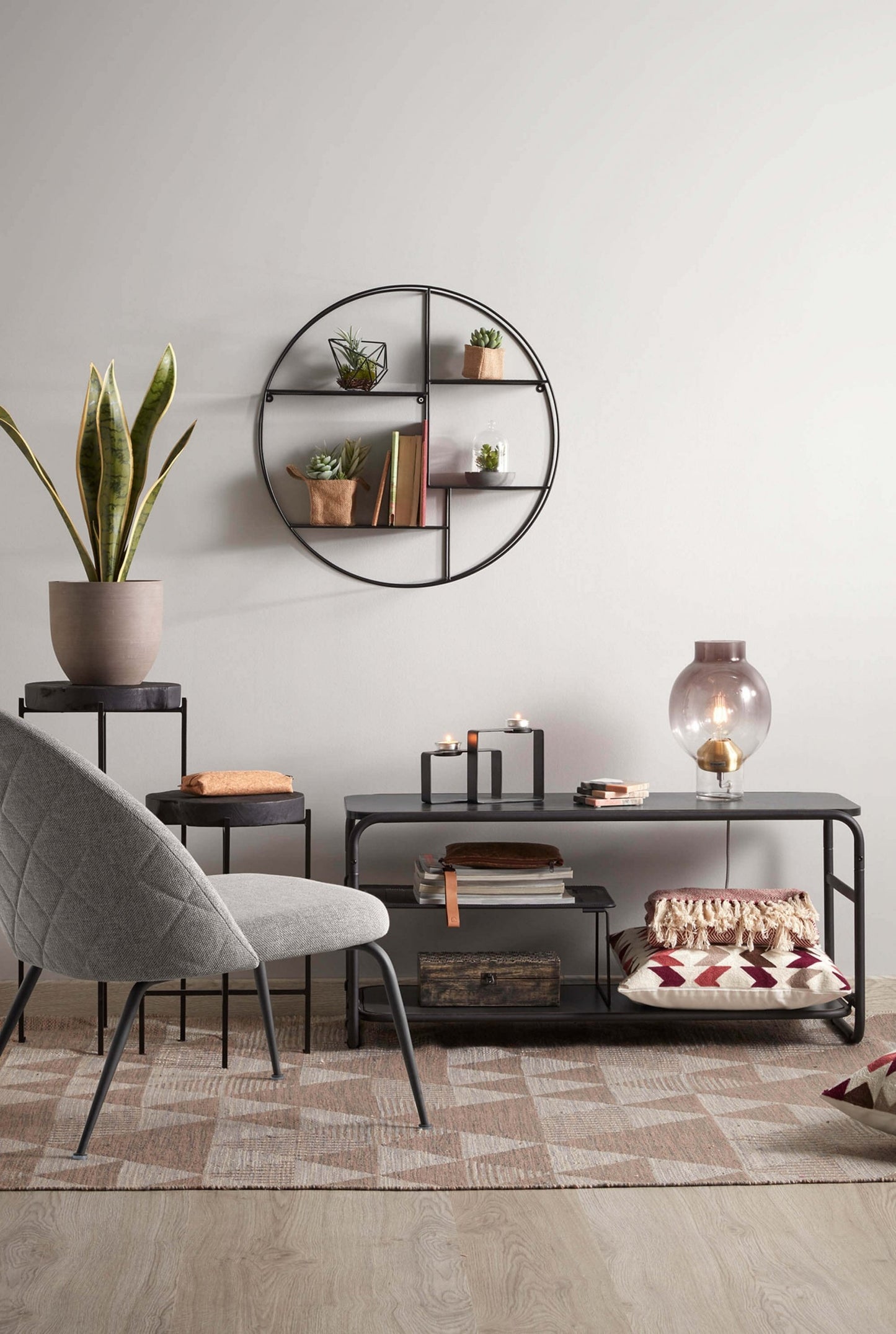 LAMPARA DE MESA MENZIE
